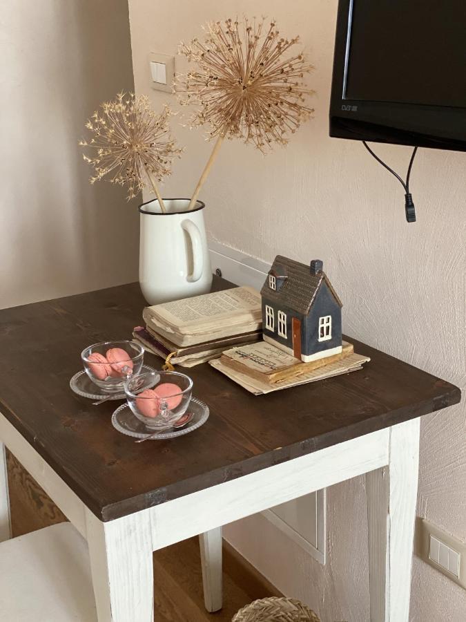B&B Melloni Street Доло Екстериор снимка
