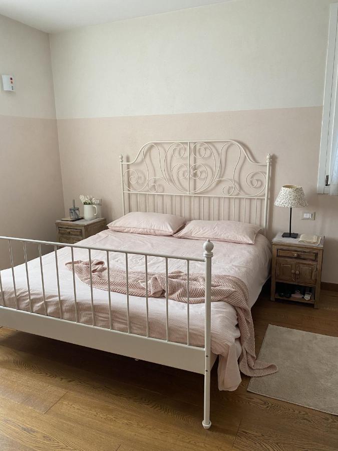 B&B Melloni Street Доло Екстериор снимка