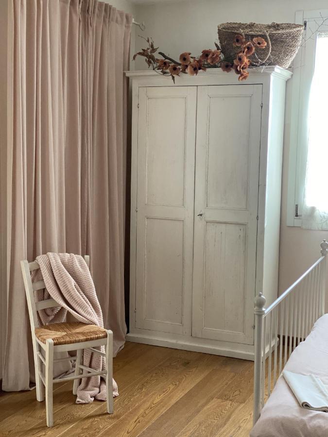 B&B Melloni Street Доло Екстериор снимка