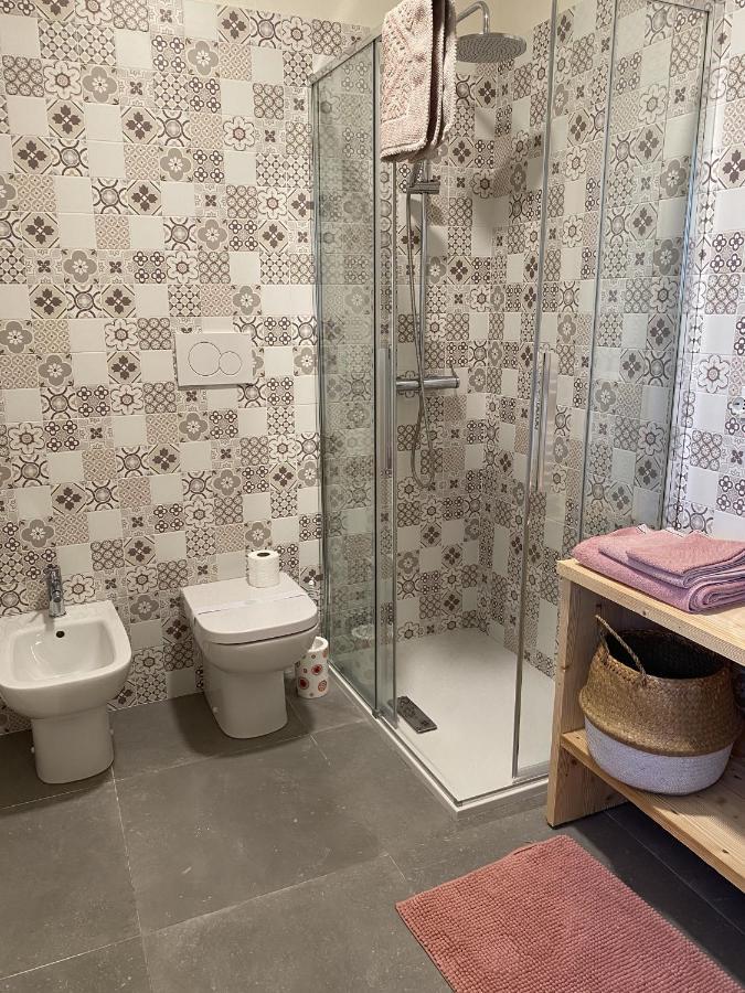 B&B Melloni Street Доло Екстериор снимка