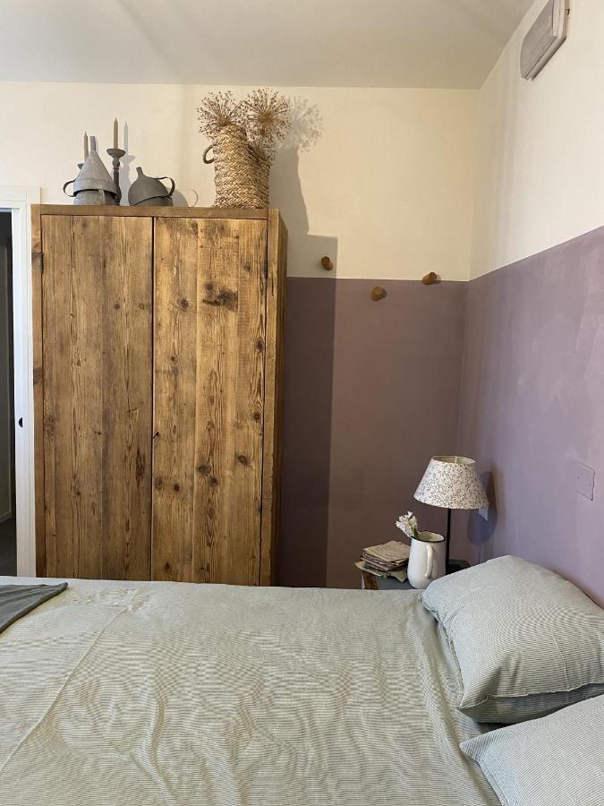 B&B Melloni Street Доло Екстериор снимка