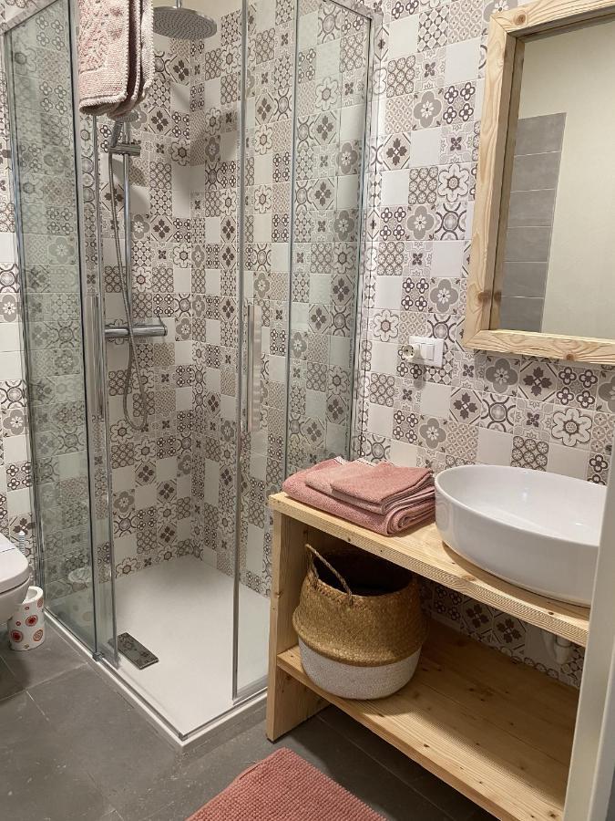 B&B Melloni Street Доло Екстериор снимка