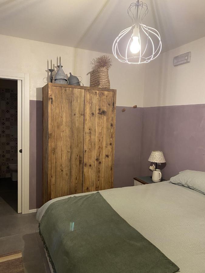 B&B Melloni Street Доло Екстериор снимка
