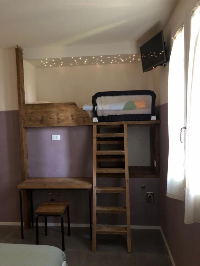 B&B Melloni Street Доло Екстериор снимка