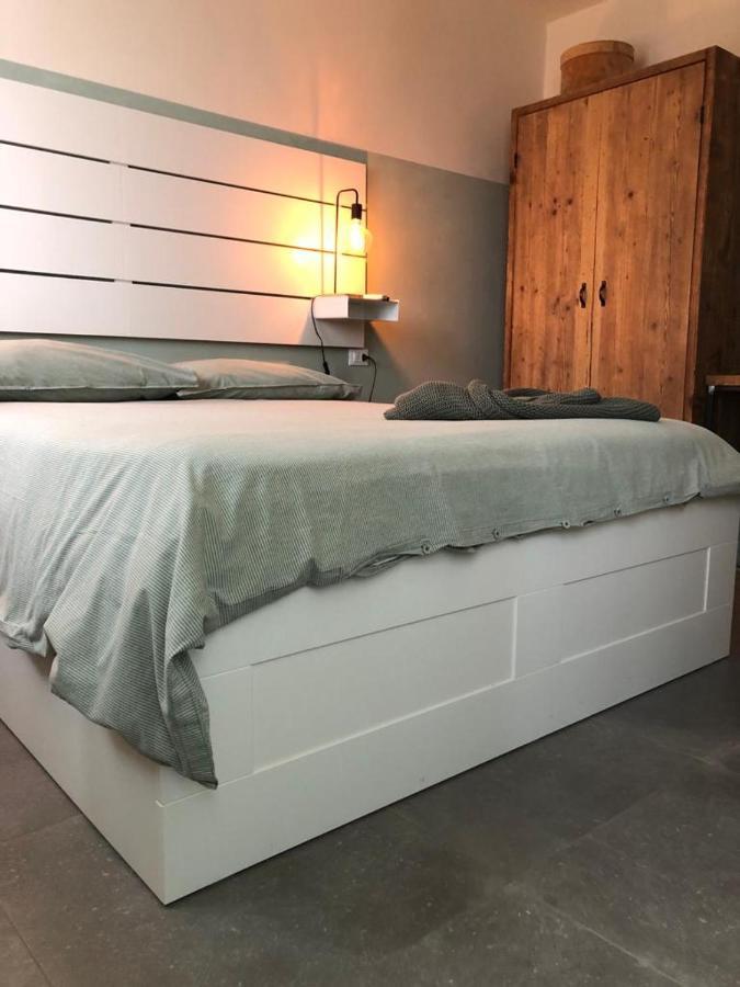 B&B Melloni Street Доло Екстериор снимка